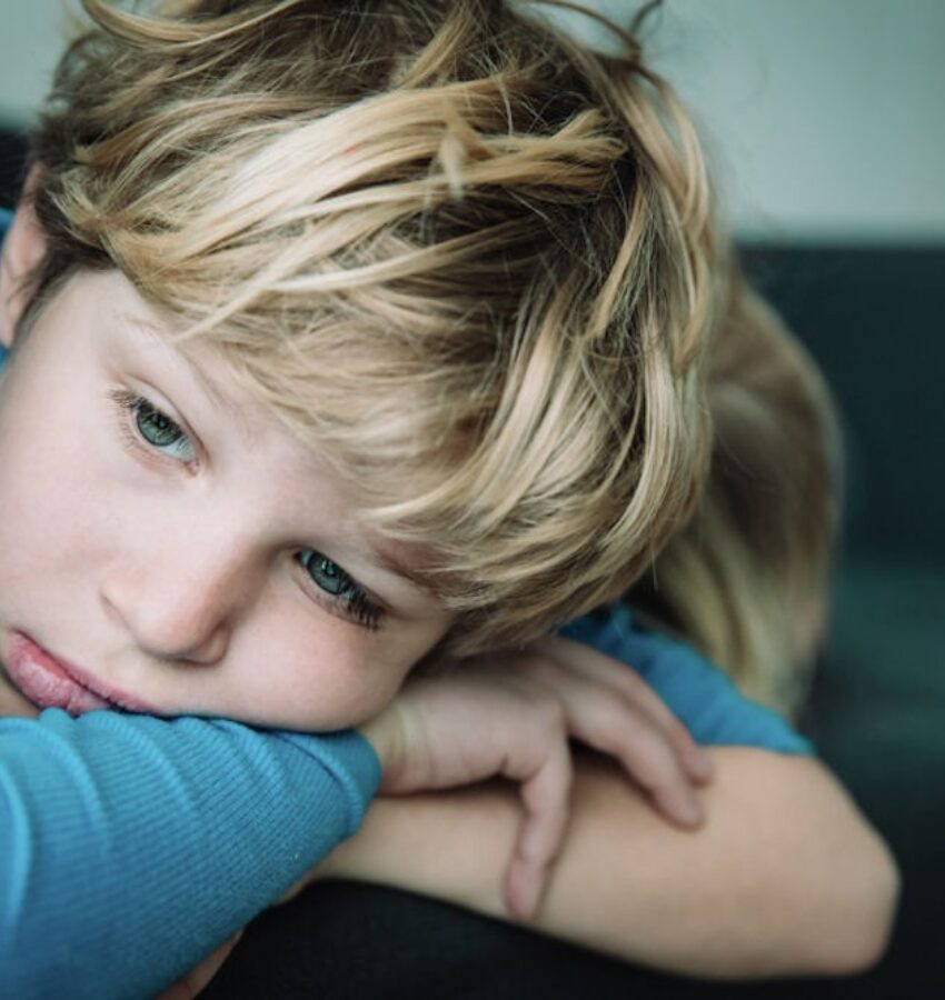 healing-from-childhood-trauma sad young boy